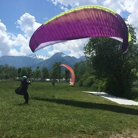 Lakeside Cabin Camping Annecy