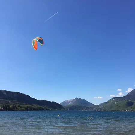 Lakeside Cabin 4* Annecy