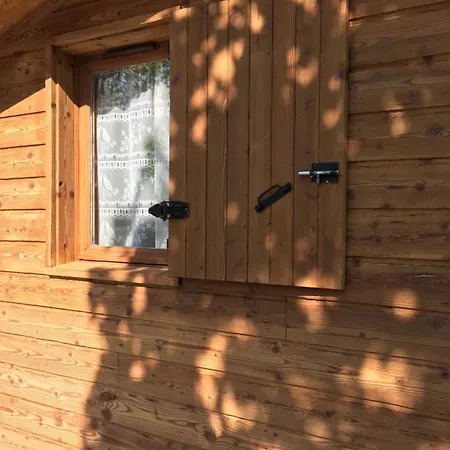 Camping Lakeside Cabin Annecy