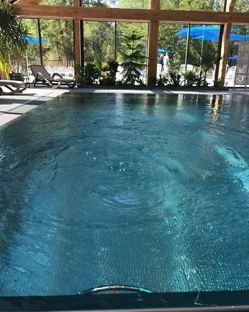 Lakeside Cabin 4*